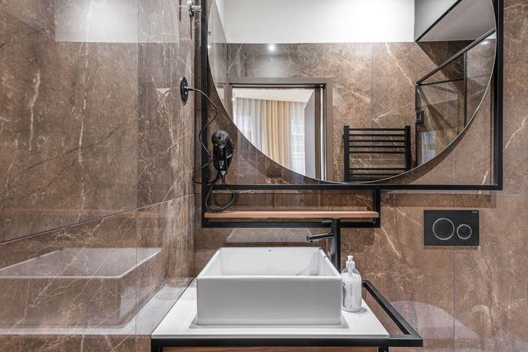 Bathroom 3, Guestready - Mercadores 150, Porto