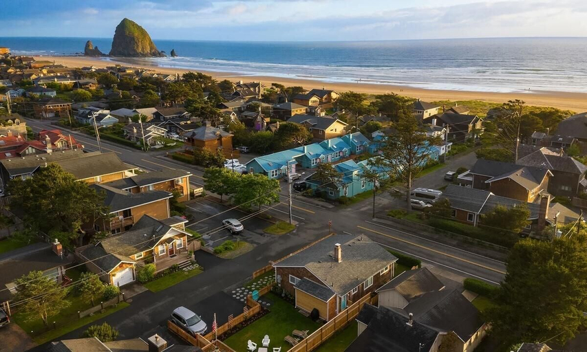 Others 1, Madison St 2 SF 19 Puffin Nest, Clatsop