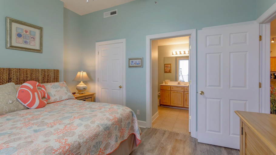 Bedroom 4, Ocean Villas by Teeming Vacation Rentals, Bay