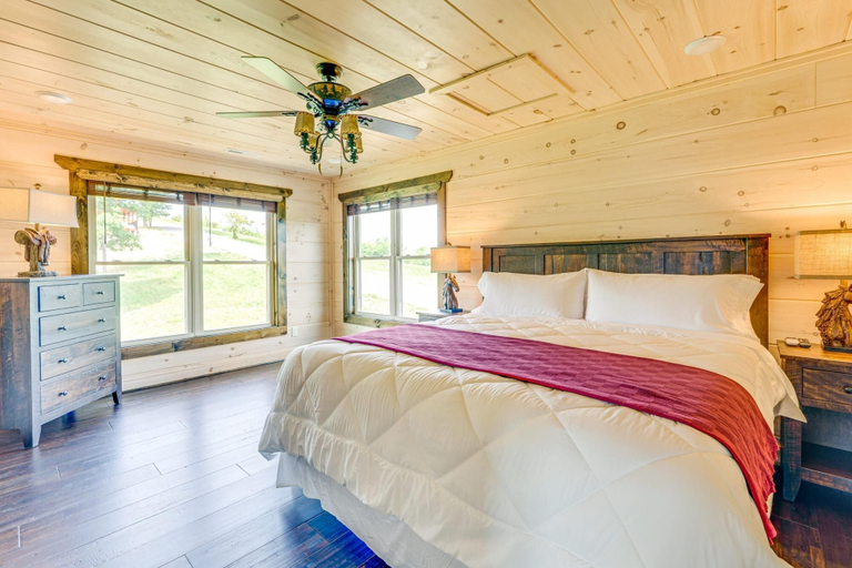 Bedroom 4, Misty Mountain Stop, Sevier