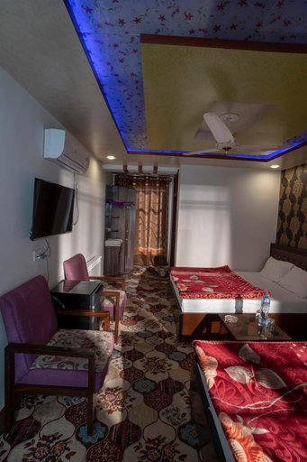 Bedroom 2, Jan Luxury Hotel, Quetta