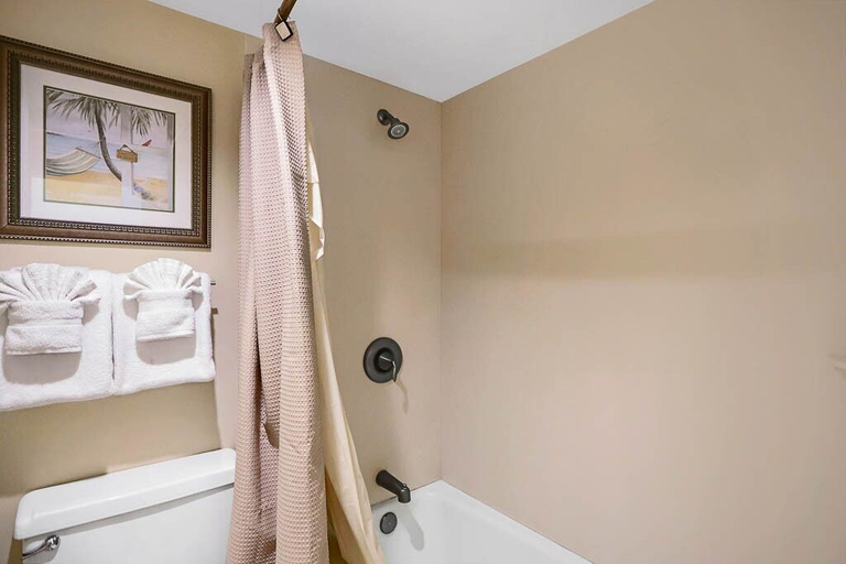 Bathroom, Direct Beachfront Studio w Pool-valley Isle 407, Maui