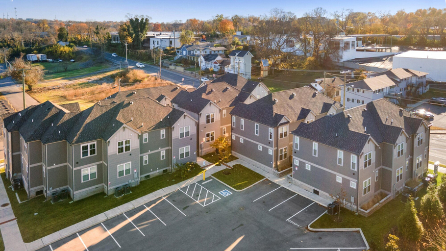 Exterior & Views 2, Hart Street 7 - Hart Suite 7, Davidson