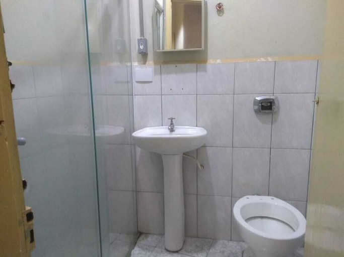 Bathroom 4, Esper Hotel, Marília