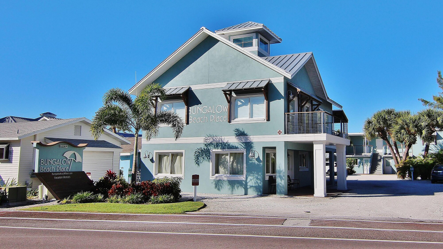 Exterior & Views 1, Bungalow Beach Place by Teeming Vacation Rentals, Pinellas