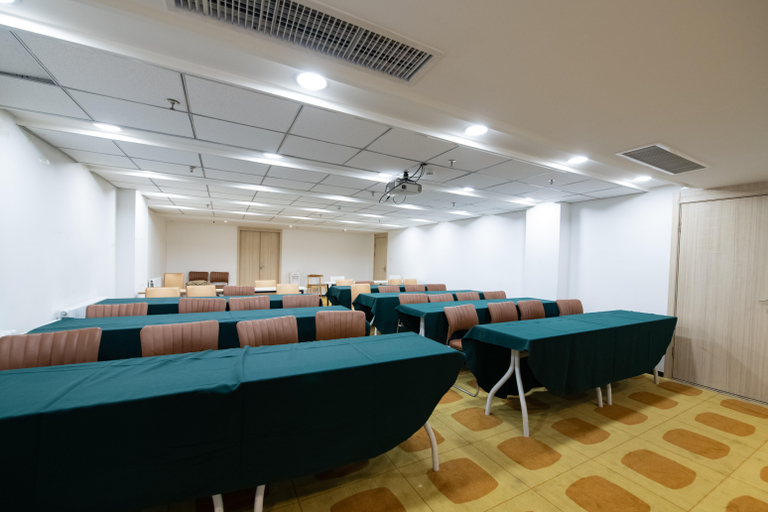 Business Facilities, Ji Hotel (Urumqi Railway Bureau), Ürümqi