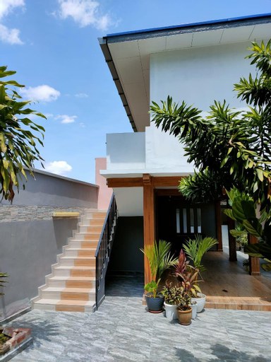 PARTY HAUS for 20 pax 7 bedrooms 8 toilets karaoke, Johor Bahru