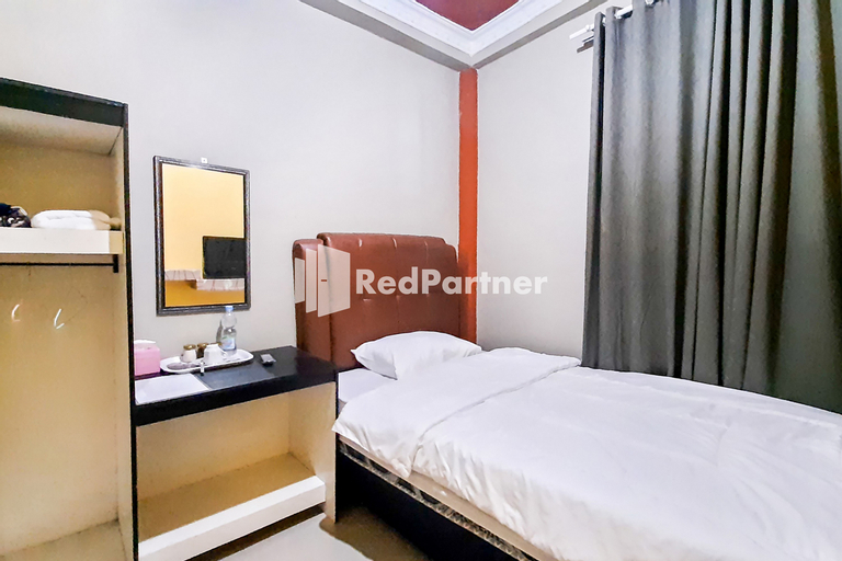 Bedroom 3, MT Syariah Homestay Kerinci RedPartner, Kerinci