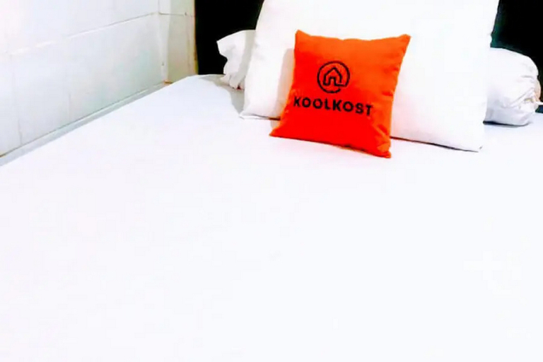 Bedroom 2, KoolKost @ Kupang Jaya (Minimum Stay 30 Nights), Surabaya