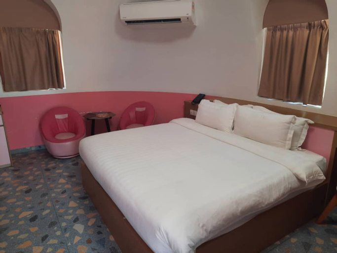 Bedroom 8