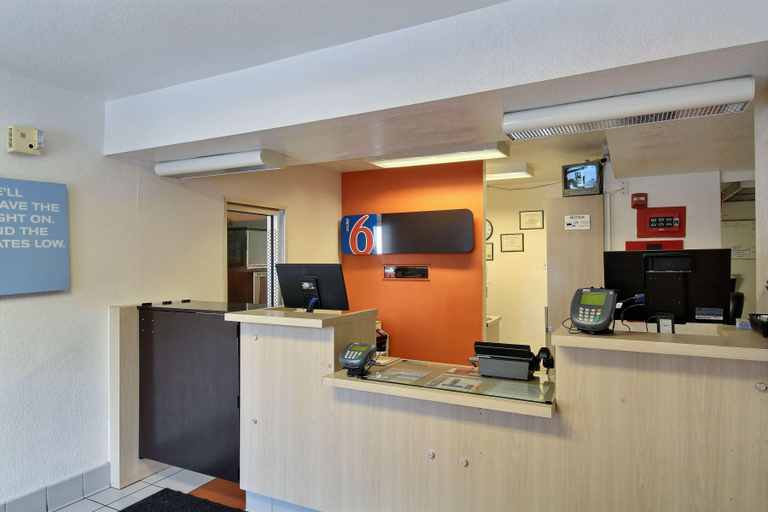 Public Area 2, Motel 6 San Marcos, TX, Hays