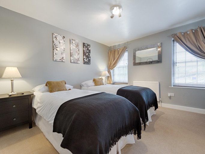 Bedroom 2, The Porterhouse Pub, Cambridgeshire