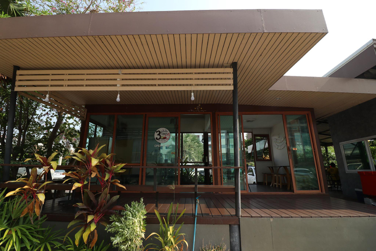 Others 3, DD Place, Muang Suphanburi