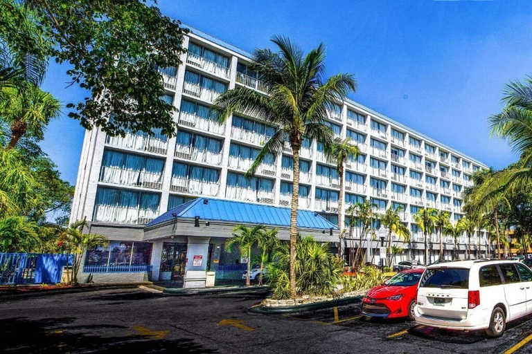 Exterior & Views 2, North Miami Beach Gardens Inn & Suites, Miami-Dade