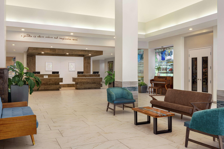Public Area 3, Hilton Garden Inn South Padre Island Beachfront, Cameron