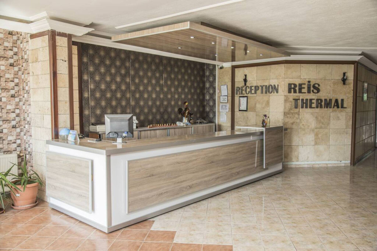 Public Area, Reis Thermal, Akköy