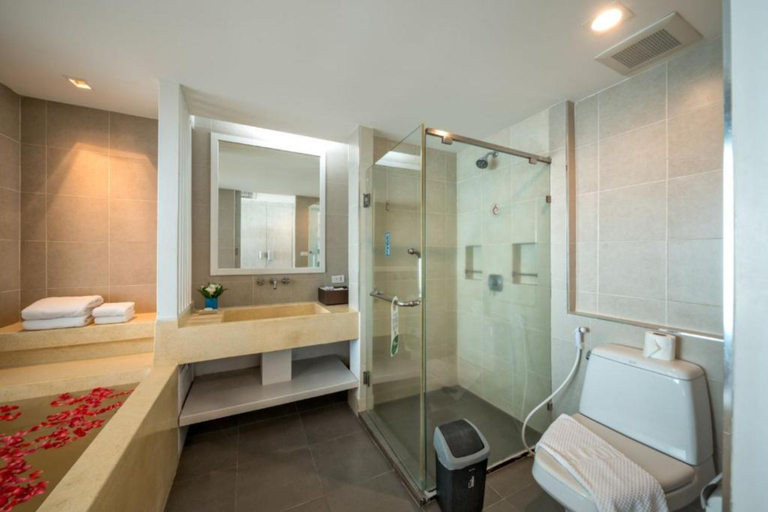 Bathroom 5, Andamantra Resort & Villas Phuket, Pulau Phuket