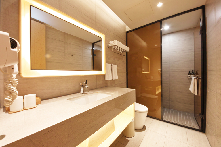 Bathroom 3, Ji Hotel (Hefei Huaihe Road Pedestrian Street), Hefei
