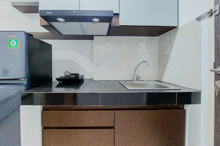 Others 4, Fancy and Nice Studio Apartment at Serpong Garden By Travelio, Tangerang