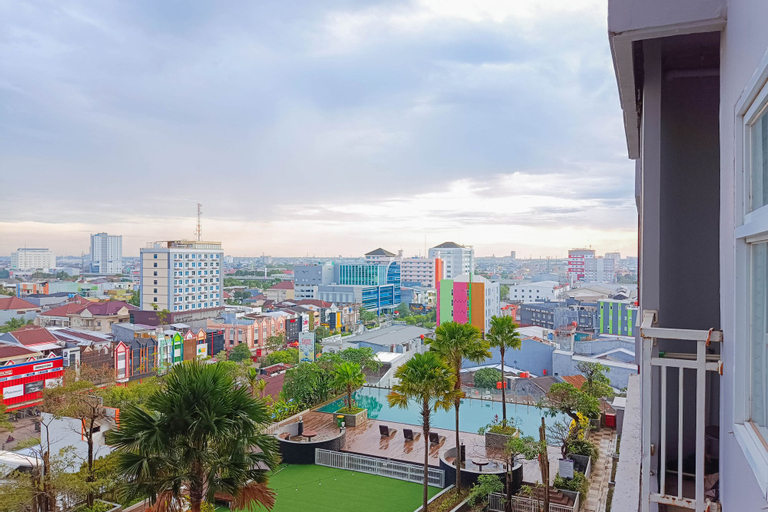 Exterior & Views 5, Tranquil Studio at Vida View Makassar Apartment By Travelio, Makassar