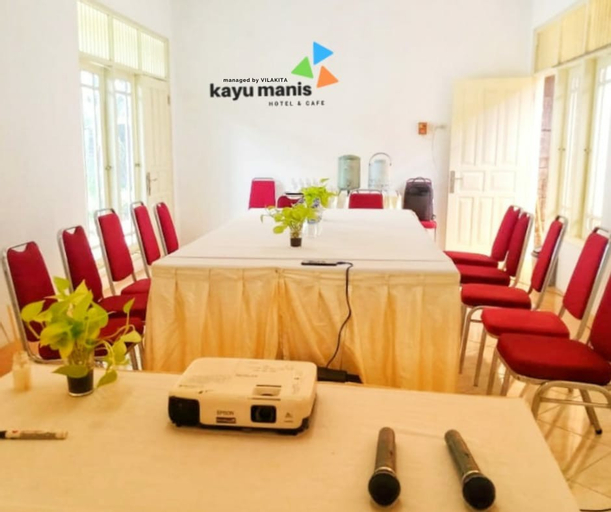 Business Facilities 7