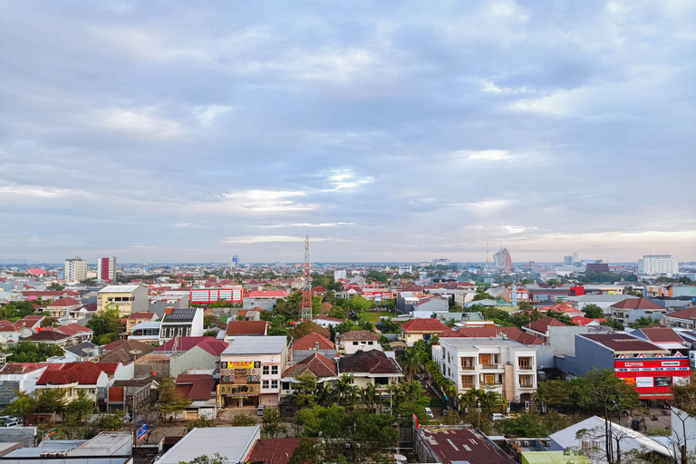Exterior & Views 3, Tranquil Studio at Vida View Makassar Apartment By Travelio, Makassar