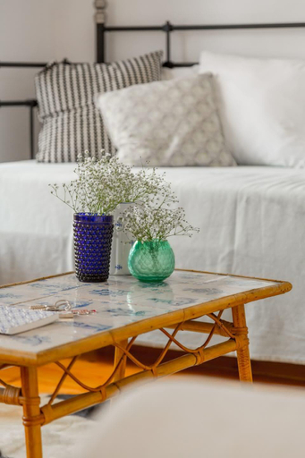 Bedroom 2, Spacious, Bright and Sunny Apt, By TimeCooler, Lisbon