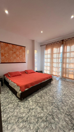 Bedroom 5, love beach hostel, Santa Marta (Dist. Esp.)