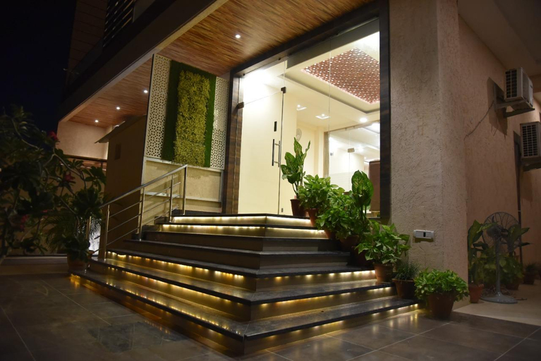 Others 5, AVASA INN, Lucknow
