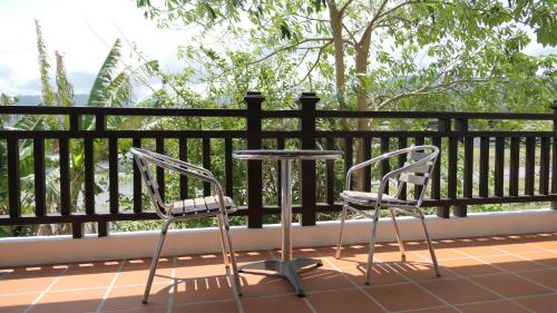 Khanom Beachfront Apartment 1, Khanom