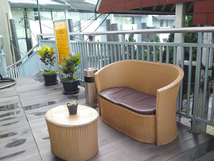 Others 4, Cozy Studio Room at Beverly Dago Apartment By Travelio, Bandung