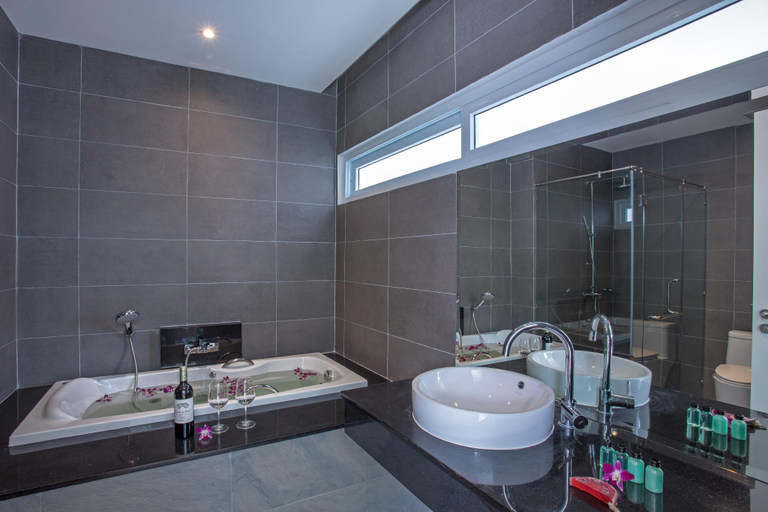 Bathroom 3, Villa Skylight w/Green Hills View*4BR*Pool*Kamala , Pulau Phuket