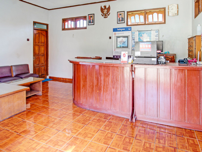 Public Area 5, OYO 91644 Loka Hause, Semarang