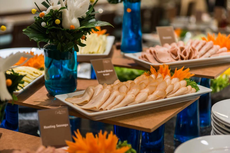 Food & Drinks 5, Ravindra Beach Resort & Spa, Sattahip