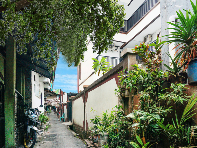 Exterior & Views 5, OYO 91654 Bintang Residence, South Jakarta