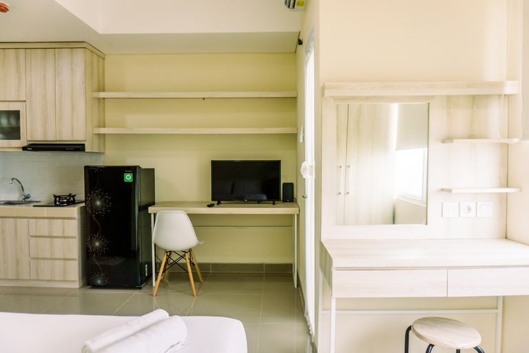 Others 2, Strategic Studio Apartment at B Residence near Campus By Travelio, Tangerang Selatan