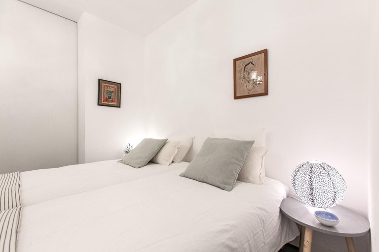 Others 5, Renovated Apart w/ Private Courtyard,by TimeCooler, Lisbon