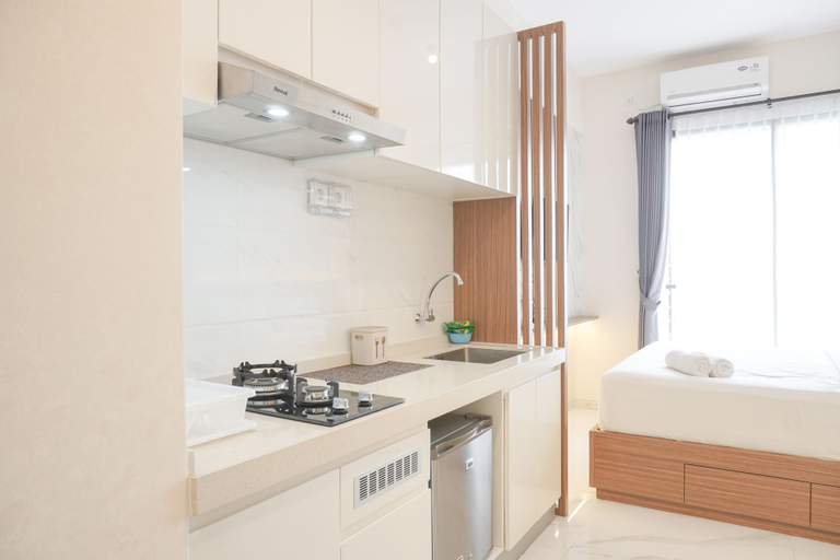 Others 4, Comfy and Warm Studio Room at Sky House BSD Apartment By Travelio, Tangerang Selatan