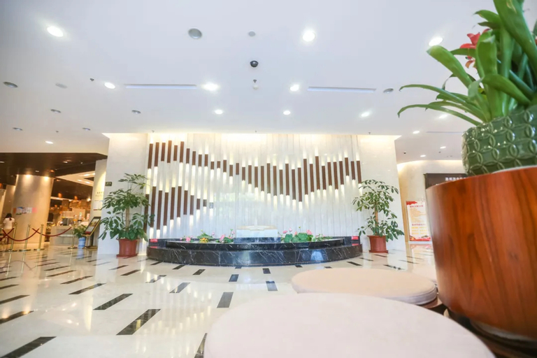 Public Area 2, Ramada Plaza by Wyndham Chuzhou, Chuzhou