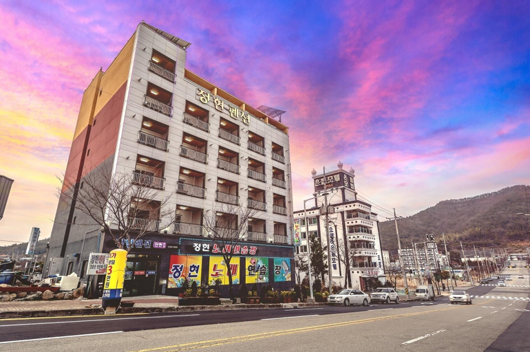 Exterior & Views, Yeosu Junghyun Pension, Yeosu