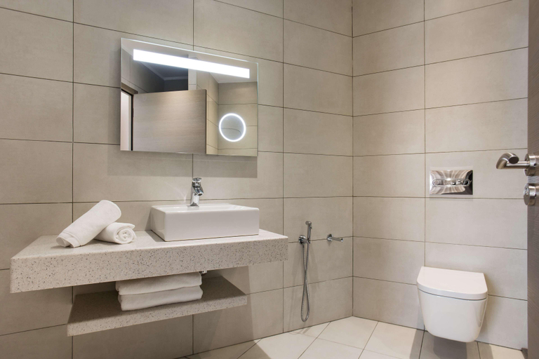 Bathroom 4, Radisson ServicedApartments AntananarivoCityCentre, Analamanga