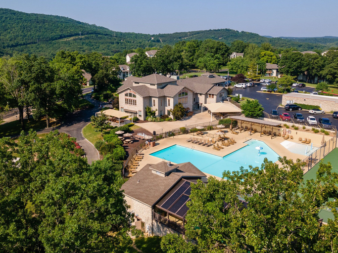 Exterior & Views 2, Lake Club Villa, Taney