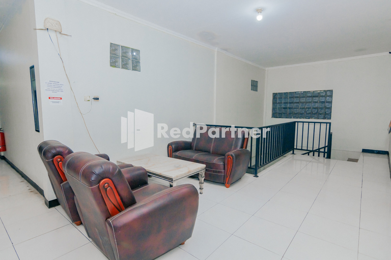 Others 3, Wisma Juanda Bogor Mitra RedDoorz, Bogor