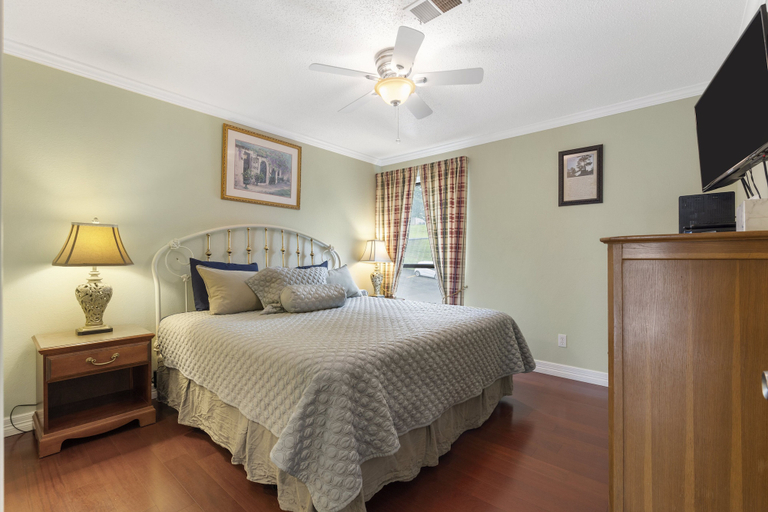Bedroom 4, Lake Club Villa, Taney