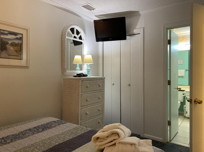 Bedroom 2, Ocean Villas, Beaufort