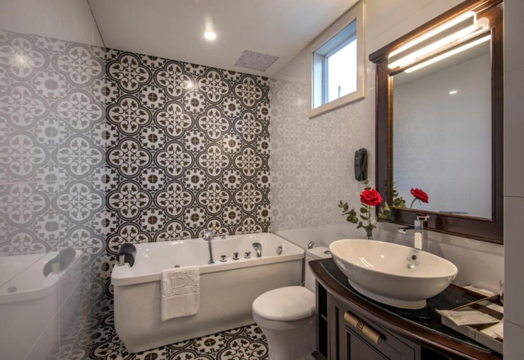 Bathroom 5, The Odys Boutique Hotel, District 1