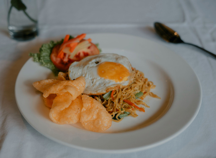 Food & Drinks 13