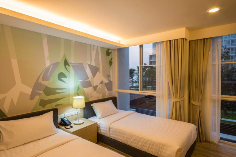 Bedroom 13