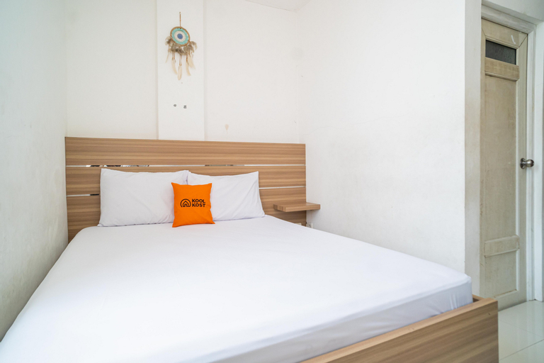 Bedroom 4, KoolKost near Mangga Besar Station ( Minimum 6 Nights ), West Jakarta