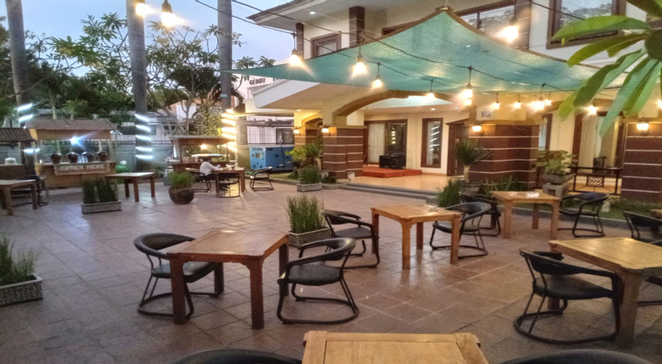 Food & Drinks, Grand Sumatera Hotel Surabaya, Surabaya